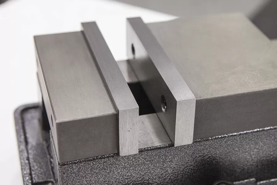 Тиски станочные Stalex QM16100