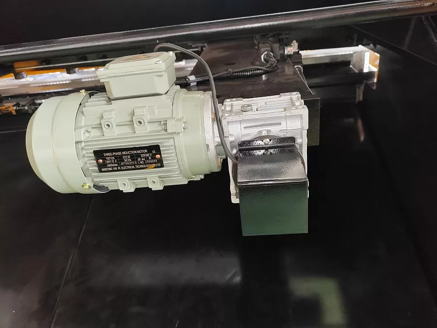 Гильотина гидравлическая Stalex HSB 4000x16