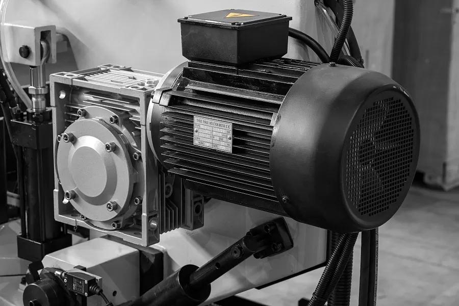 Гидравлический ленточнопильный станок Stalex BS-460G-JC