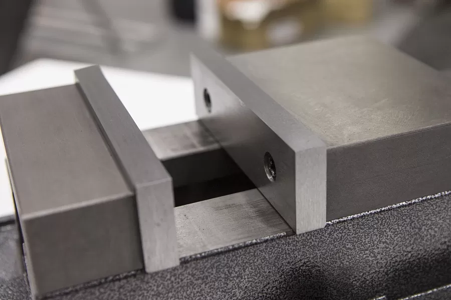 Тиски станочные Stalex QM16100